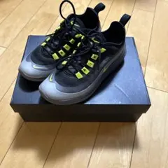 Nike Air Max アクシス ジュニアスニーカー