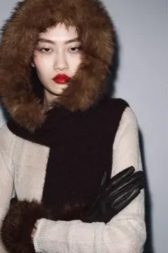 ZARA フェイクファー フーデッドスカーフ ブラウン