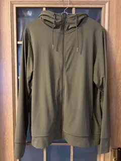 ユニクロ UVカットフルジップパーカー オリーブ XL