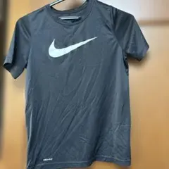 Nike DRI-FIT ブラック Tシャツ キッズ
