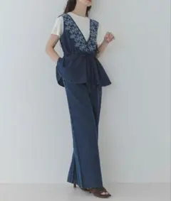 新品未使用　クロス刺繍ペプラムサロペット　2026SS