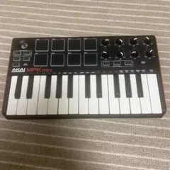AKAI MPK mini MIDIキーボード 本体　値引き可能のサムネイル