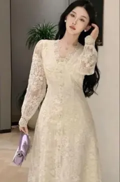 アイボリー レース装飾 長袖ワンピース