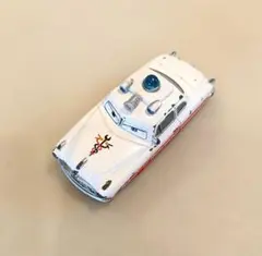 【カーズ トミカ】レスキューゴー! ゴー! ドック・ハドソン救急車タイプ