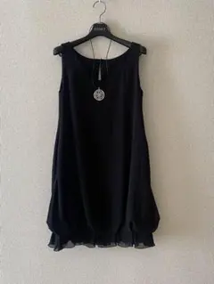 フォクシーfoxeyの黒色ワンピース