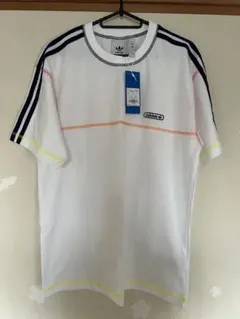 adidas originalsスリーストライプスTシャツ　ステッチのサムネイル