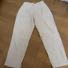GUコーデュロイ クリーム色 ストレートパンツ