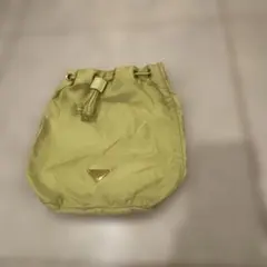 PRADA イエロー 巾着　バニティバッグ