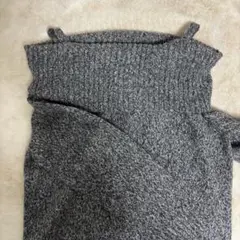 オフショルダーニットミニワンピース