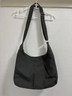 GU 그레이 숄더백 무지 심플