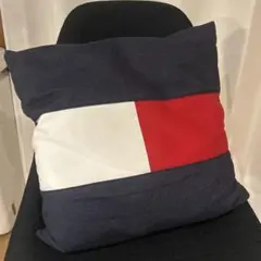 クッション　TOMMYHILFIGER