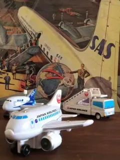 ブリキの飛行機が走る ドリームランド エアポート １９６０年代　日本製　箱付き 2025年最新】ブリキ 日本製 飛行機の人気アイテム - メルカリ