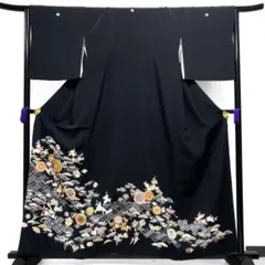 未着用 付け下げ 大島紬 刺繍 スワトウ刺繍 松竹梅 宝尽くし 着物 053b