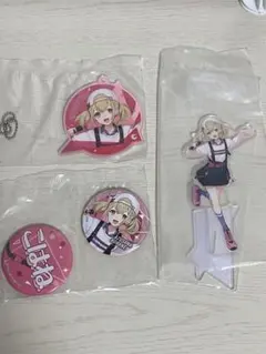 プロセカセガラッキーくじ 小豆沢こはねアクスタ、アクリルキー、缶バッチ