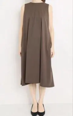 イエナ　IENA ワンピース　袖なし　ブラウン　シワになりにくい　ミドル丈のサムネイル