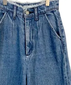 MOUSSY ワイドデニムパンツ カットオフ 24のサムネイル