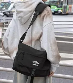 Item thumbnail for item 9ad8cc4c-b27f-4df4-95af-5f05b076cdc8