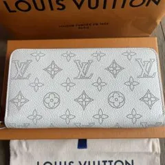 LOUIS VUITTON マヒナ　ジッピーウォレット
