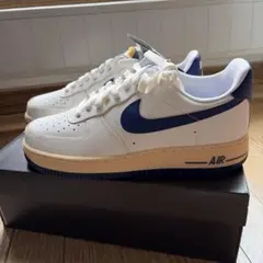 NIKE AIR FORCE 1 スニーカーのサムネイル