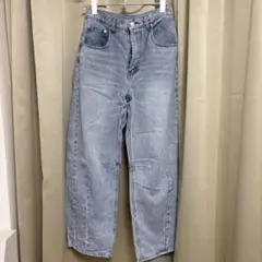 ライトブルーワイドレッグデニム