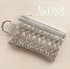 No.028 インド刺繍リボン フェイクレザーミニポーチ