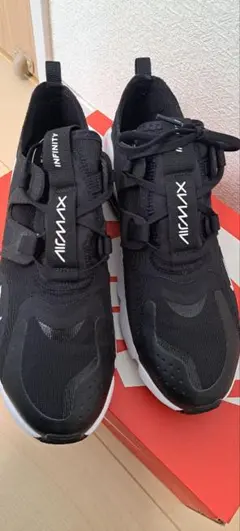 Nike AIRMAX INFINITY