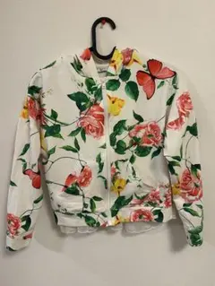 希少】stradivarius ストラディバリウス アウター ブルゾン 花柄 