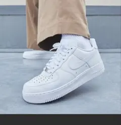 【新品】NIKE AIR FORCE 1 ’07 27cm