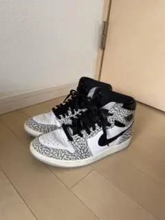 ナイキ エアジョーダン1 ミッド 