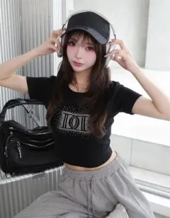 シャイニーDDロゴコンパクトTシャツ ダーリッチ Darich - メルカリ