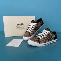 COACH デニム生地 バレット シグネチャー柄 ローカットトップ