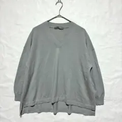 アデイインザライフ ドロップショルダー Vネックニット グレー L ウール混のサムネイル