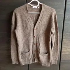 vネックカーディガン