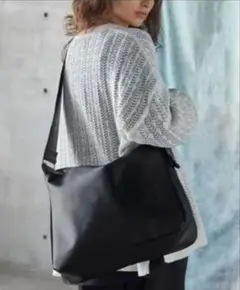 SERACE ルーズビックキャンバスショルダーバック　ブラック合皮のサムネイル