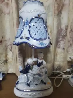 ドマン　陶磁器製ランプ
