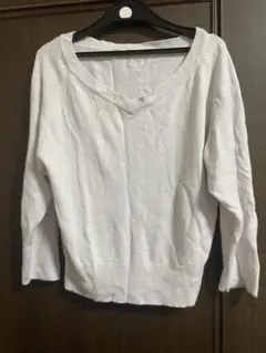グレイル　ニット
