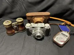 Konica II-B レンジファインダーカメラ + レトロ双眼鏡 + 露出計 Konica II-B レンジファインダーカメラ + レトロ双眼鏡 + 露出計
