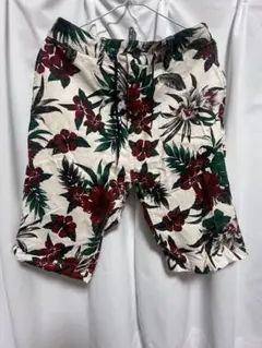 CONFIRM ショートパンツ Lサイズのサムネイル