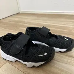 美品　NIKE リトルリフト　18センチ　黒