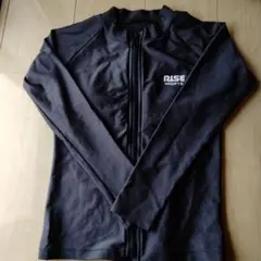 RISE SPORTS ラッシュガード 150 ブラック 前開き