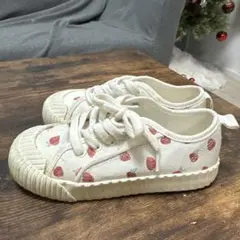 ZARA いちご柄スニーカー ホワイト17cm