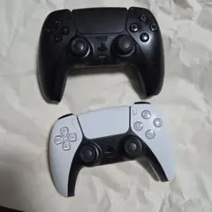 PS5 ワイヤレスコントローラージャンク ブラック& ホワイト2個