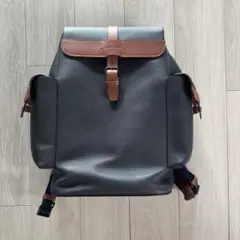 COLE HAAN フラップ式リュック