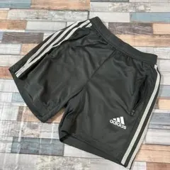 adidas ブラック ショートパンツ S