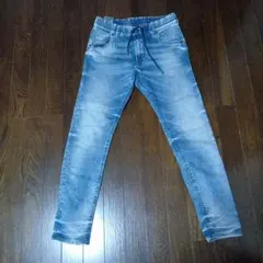 Item thumbnail for item d04250ff-904d-4f5e-822e-1bf4534f48b5