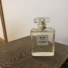 CHANEL N°5 L'EAU 香水