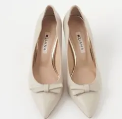 ダイアナ　パンプス