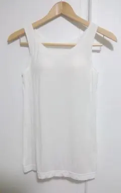 未使用★ 無印良品 なめらか ブラタンクトップ S 白 カップ入りタンクトップ