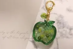 お値下げ⭐︎オイル入りシェイカー【りんご/アップル・グリーン】