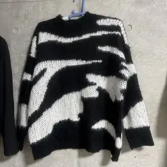 オーバーサイズニットセーター ブラック・ホワイト